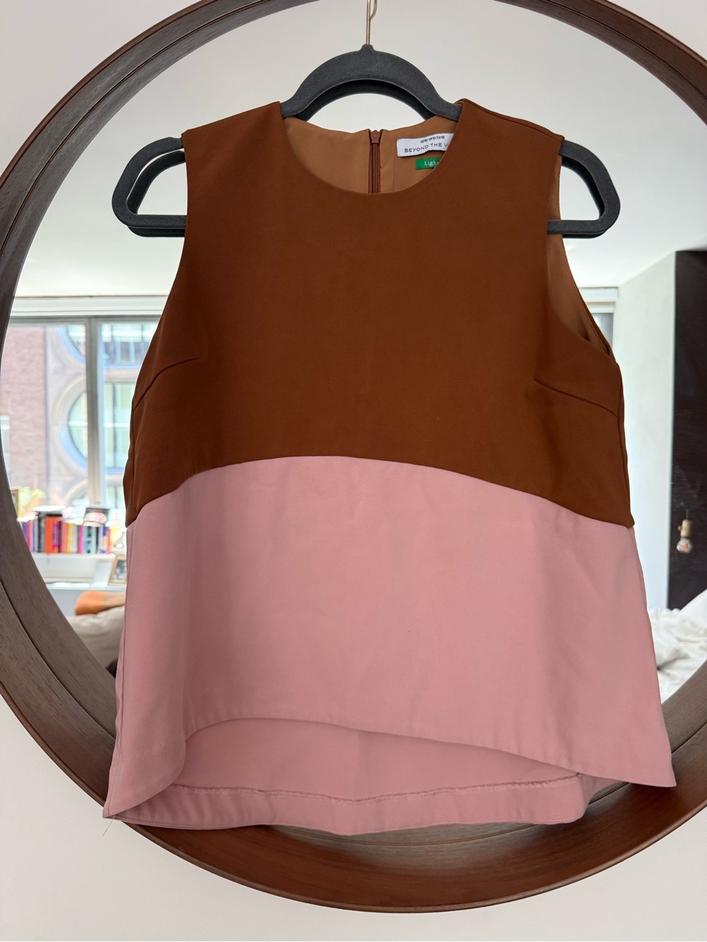 Colorblock Sleeveless Tank Top in Brown and Pink